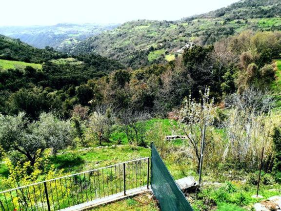 Ferula Romantica Mansarda Tra Fiumi E Montagne Sardegna Seùlo Exteriör bild